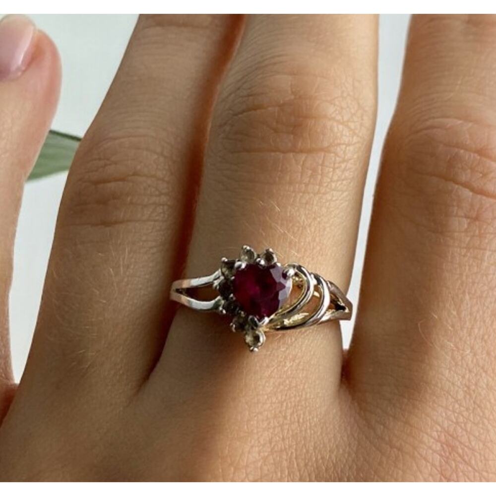925 Sterling Silver Spinel "Heart" Ring Size 9 - Picture 2 of 12